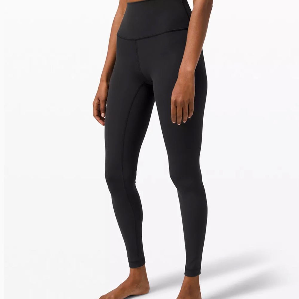 Lululemon leggings wunder under